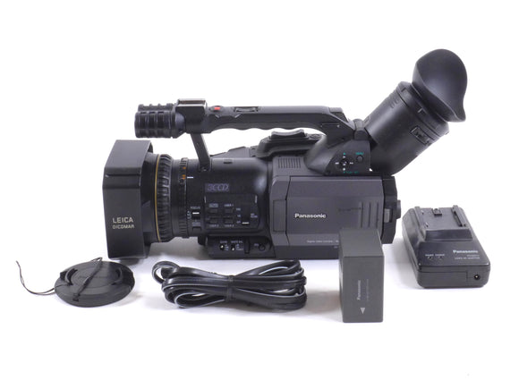 Panasonic AG-DVX100B 3CCD 24p MiniDV Video Camcorder DVX100 B - 97 Hours